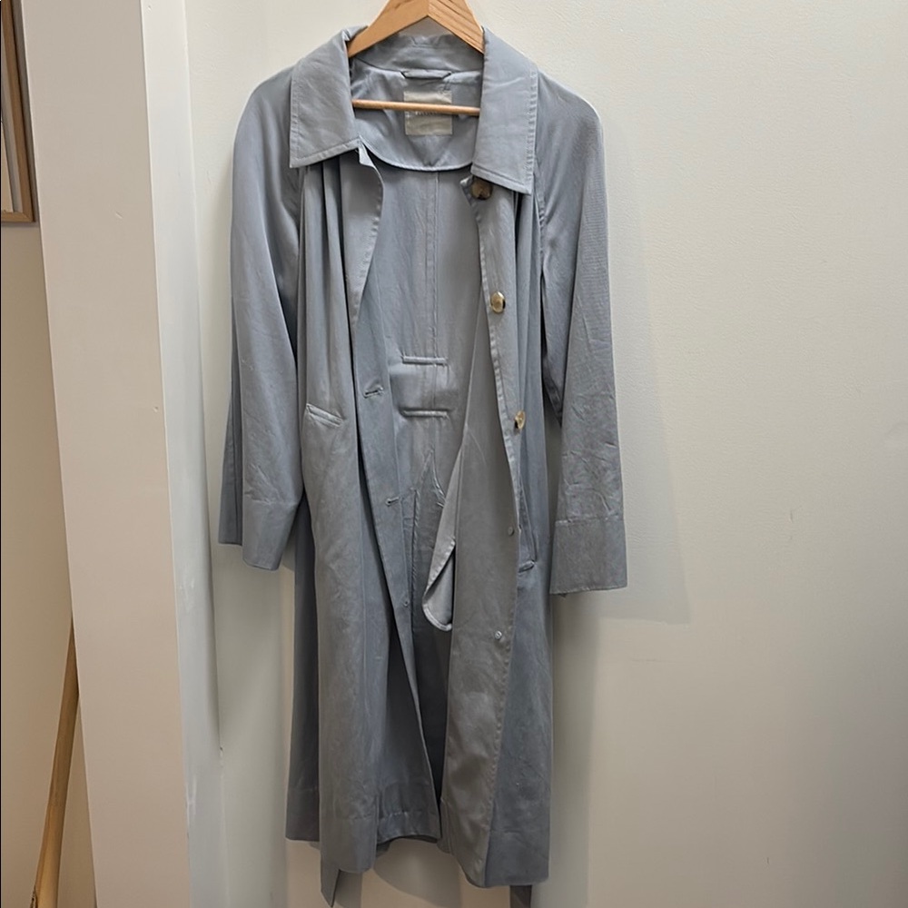 Everlane The Gathered Drape Trench size small in color smoke